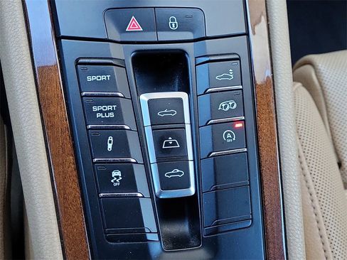 Used 2014 Porsche 911 Carrera S image 28