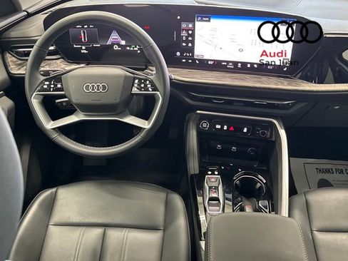 Certified 2025 Audi Q5 2.0T Premium w/ Convenience Package image 30