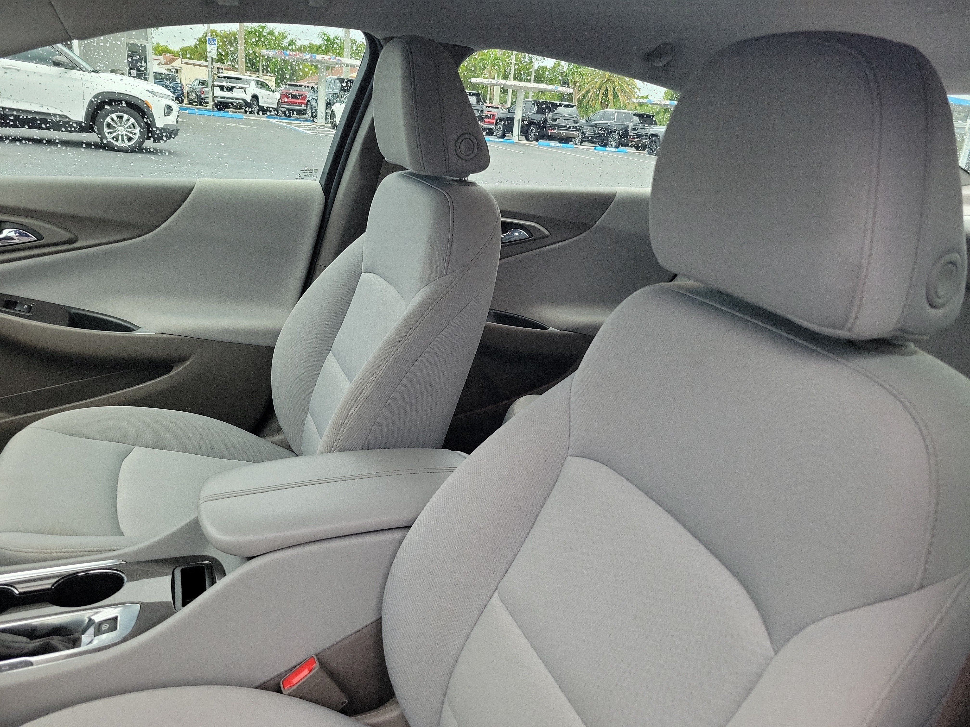 Used 2025 Chevrolet Malibu LT FWD image 13