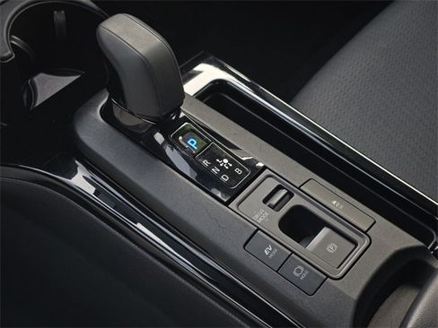 Certified 2024 Toyota Prius LE image 22