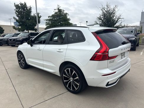 Certified 2025 Volvo XC60 B5 Plus w/ Protection Package Premier AWD/4WD image 7
