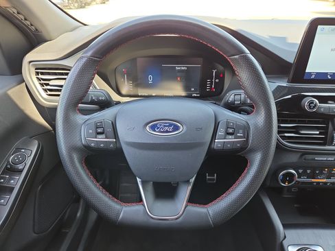 Used 2024 Ford Escape ST-Line AWD/4WD image 17