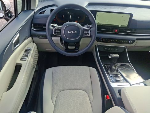 New 2026 Kia Carnival EX FWD image 13
