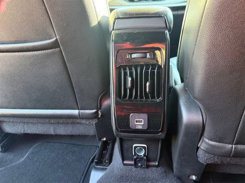 Certified 2024 Jeep Compass Latitude image 29