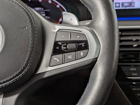 Used 2021 BMW M550i xDrive w/ Dynamic Handling Package image 28