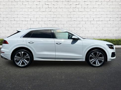 Used 2020 Audi Q8 Premium Plus w/ Premium Plus Package AWD/4WD image 3