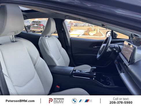 Used 2025 Toyota Prius Limited image 17