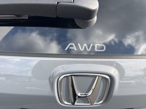 Used 2025 Honda CR-V EX-L image 11