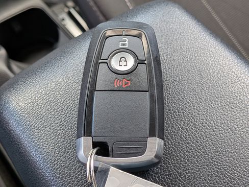 Used 2021 Ford EcoSport SE image 31