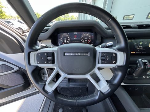 Used 2021 Land Rover Defender 90 S AWD/4WD image 15