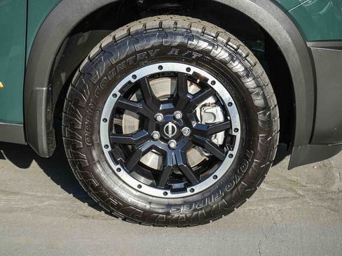 Used 2025 Nissan Pathfinder Rock Creek AWD/4WD image 12