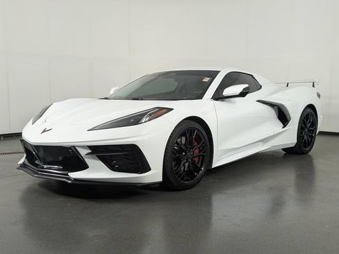 Used 2024 Chevrolet Corvette Stingray Premium Conv w/ Z51 Performance Package RWD image 6