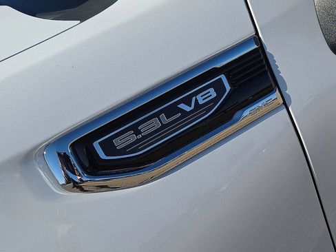Used 2023 GMC Sierra 1500 SLT w/ SLT Premium Package AWD/4WD image 11