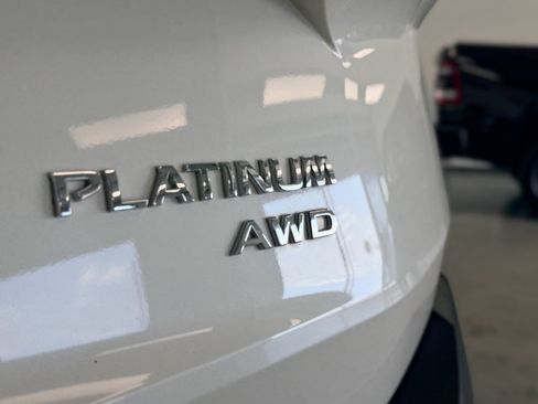 Used 2023 Nissan Rogue Platinum AWD/4WD image 38