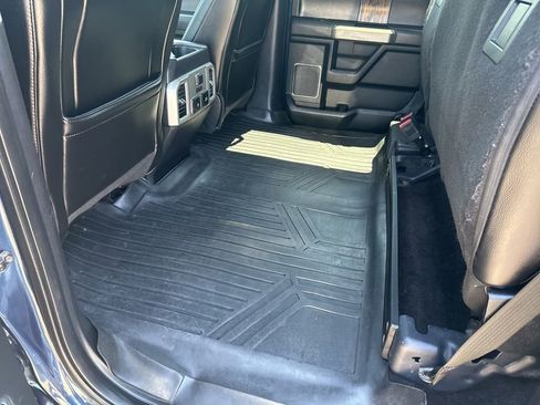 Used 2018 Ford F150 Lariat w/ Equipment Group 502A Luxury AWD/4WD image 7