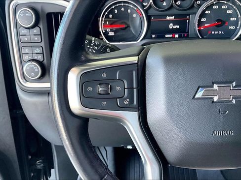 Used 2022 Chevrolet Silverado 1500 LT Trail Boss w/ Convenience Package II AWD/4WD image 7