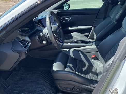 Used 2023 Audi e-tron GT Premium Plus w/ Performance Package AWD/4WD image 3