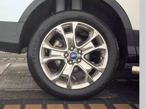 Used 2015 Ford Escape SE w/ Equipment Group 201A FWD image 11