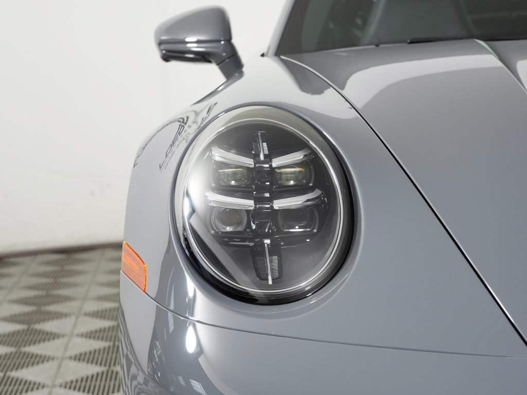 Certified 2025 Porsche 911 Carrera RWD image 11