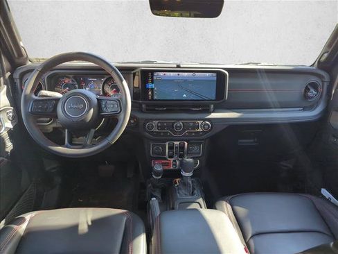 Used 2024 Jeep Wrangler Unlimited Rubicon w/ Technology Group AWD/4WD image 23