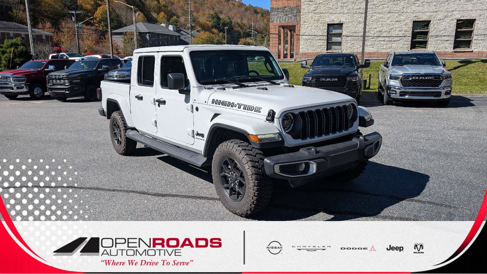 Used 2025 Jeep Gladiator Sport AWD/4WD image 1