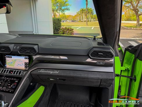 Used 2021 Lamborghini Urus image 41