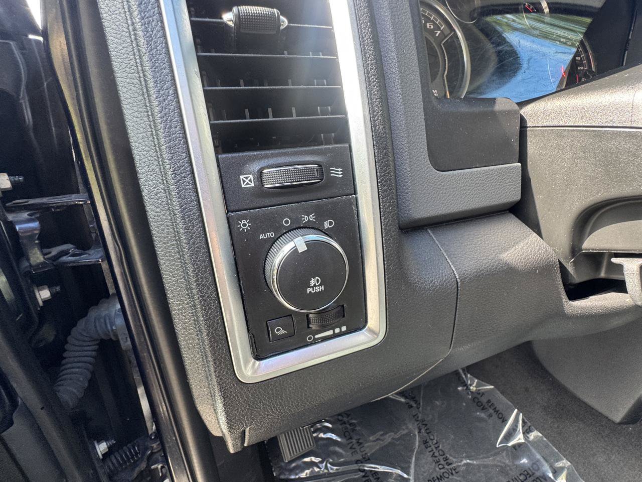 Used 2013 RAM 1500 Big Horn AWD/4WD image 31
