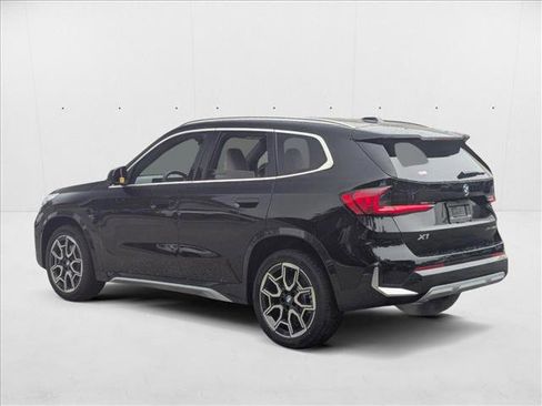 Used 2025 BMW X1 xDrive28i w/ Convenience Package image 9