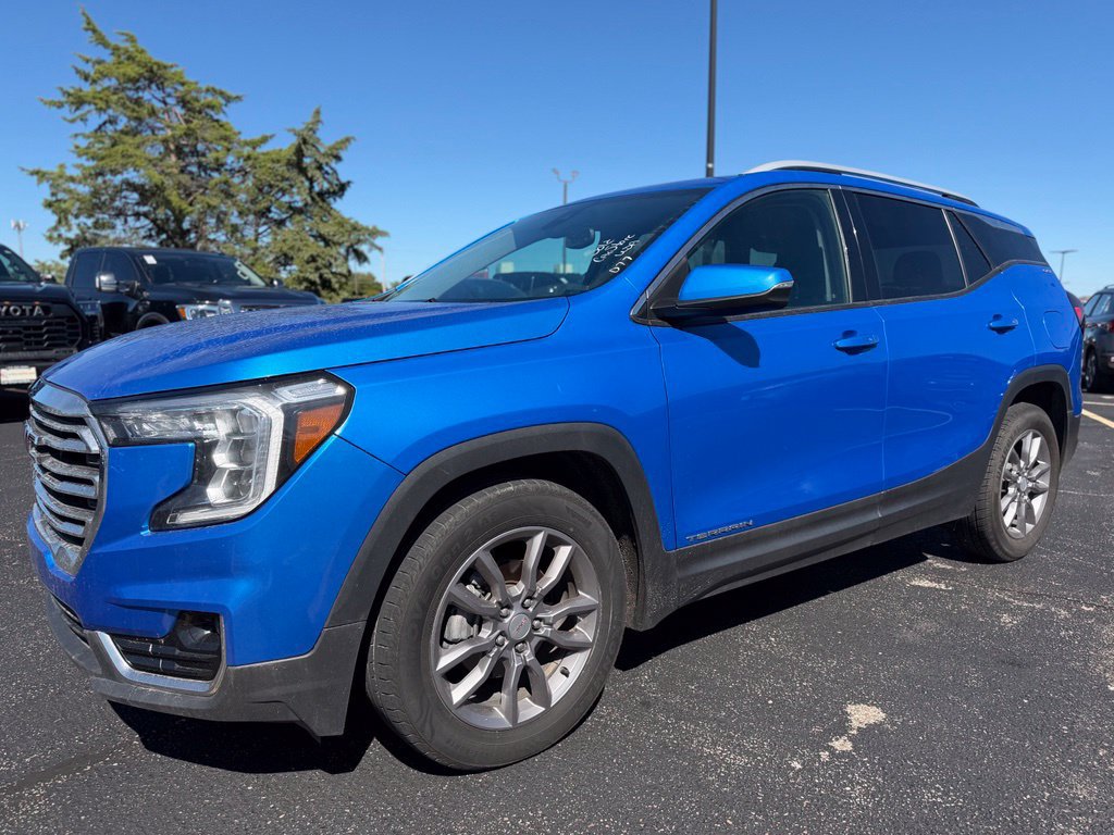 Used 2024 GMC Terrain SLT FWD image 3