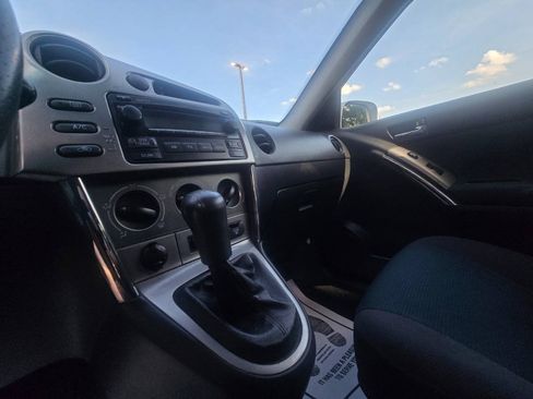 Used 2007 Toyota Matrix XR FWD image 21