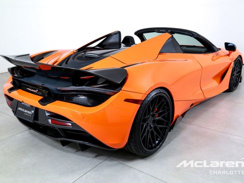 Used 2020 McLaren 720S Performance RWD image 10