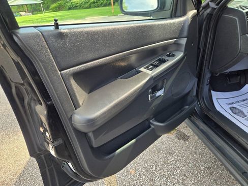 Used 2010 Jeep Grand Cherokee Laredo AWD/4WD image 18