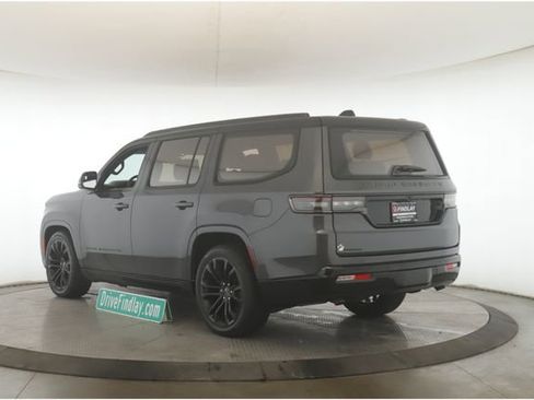 Used 2023 Jeep Grand Wagoneer Series III w/ Rear Seat Video Group 1 image 8