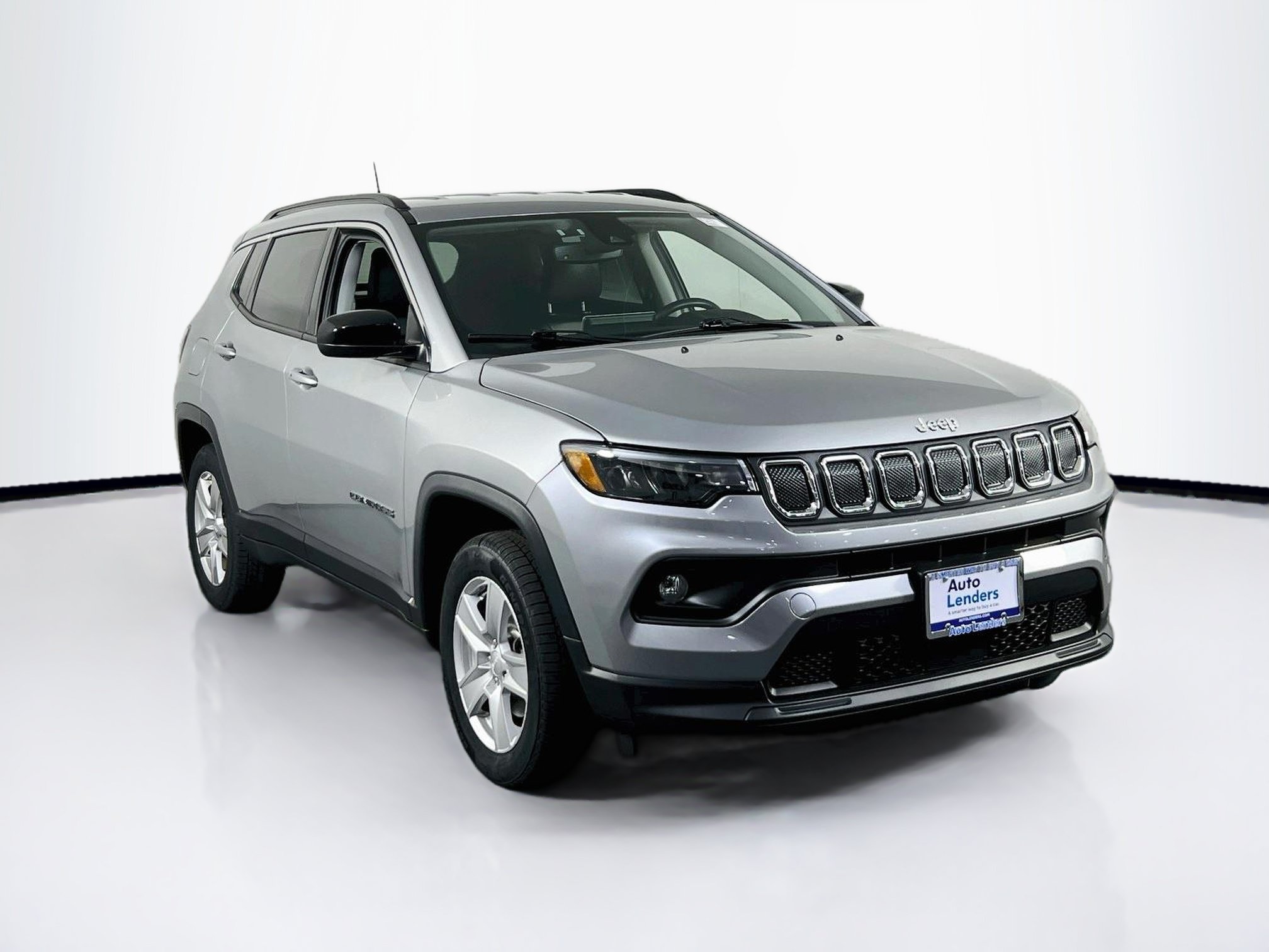 Used 2022 Jeep Compass Latitude w/ Convenience Group AWD/4WD image 3