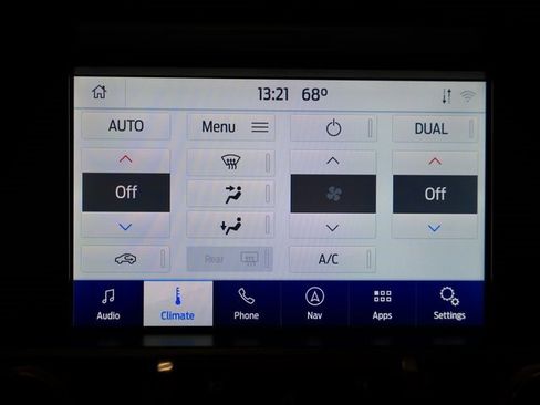 Used 2021 Ford Mustang Shelby GT500 w/ Technology Package image 19