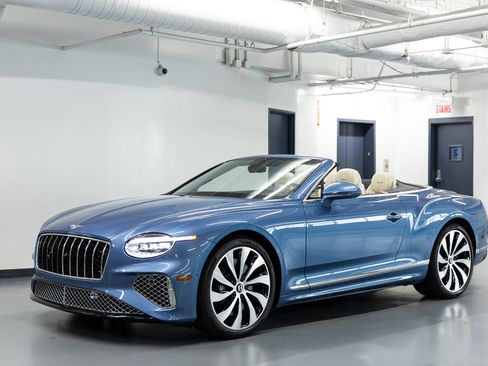 New 2026 Bentley Continental GTC AWD/4WD image 1