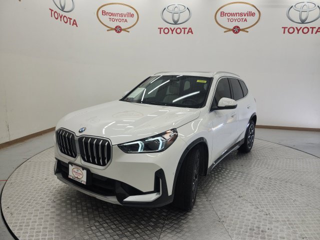 Used 2025 BMW X1 xDrive28i w/ Convenience Package AWD/4WD image 2
