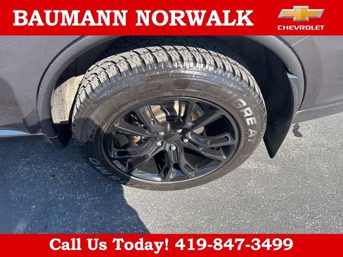 Used 2018 Dodge Durango R/T AWD/4WD image 15