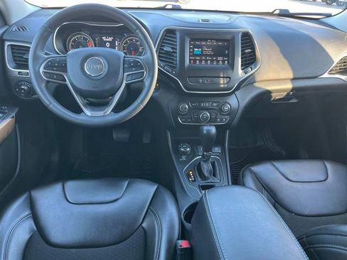 Used 2020 Jeep Cherokee Latitude Plus image 14