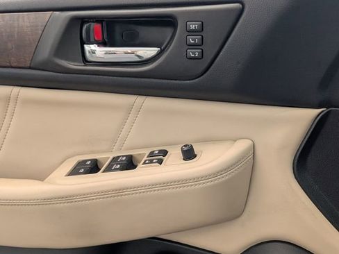 Used 2018 Subaru Outback 2.5i Limited image 24