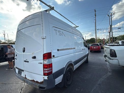 Used 2007 Dodge Sprinter 2500 image 5