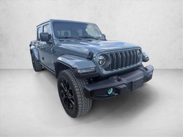 Used 2024 Jeep Gladiator Sport AWD/4WD image 7