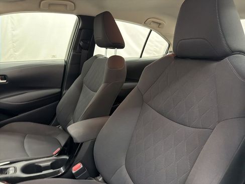 Used 2020 Toyota Corolla LE image 13