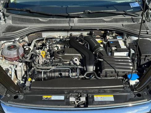 Used 2024 Volkswagen Jetta SE FWD image 37