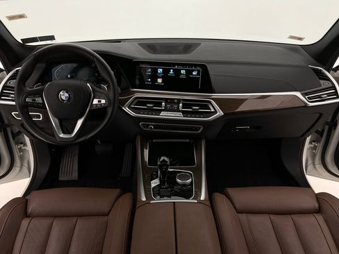Certified 2022 BMW X5 xDrive40i w/ Luxury Seating Package image 22
