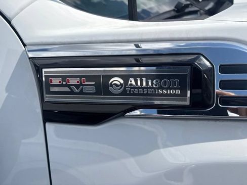 Used 2024 GMC Sierra 2500 Pro w/ Convenience Package AWD/4WD image 5