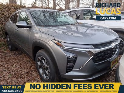 New 2025 Chevrolet Trax LT w/ Driver Confidence Package