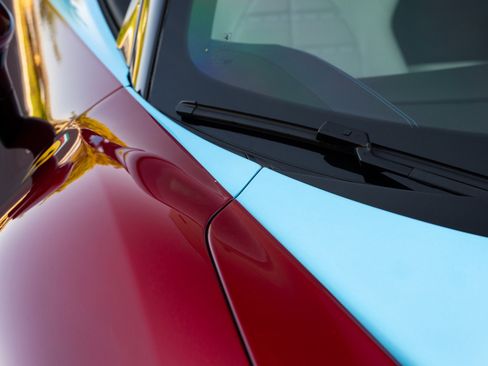 Used 2024 Ferrari SF90 Spider image 18