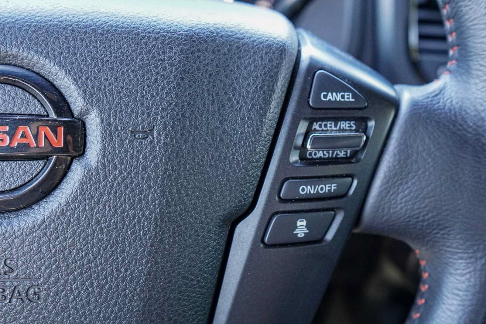 Used 2021 Nissan Titan PRO-4X w/ Pro-4x Convenience Package AWD/4WD image 12