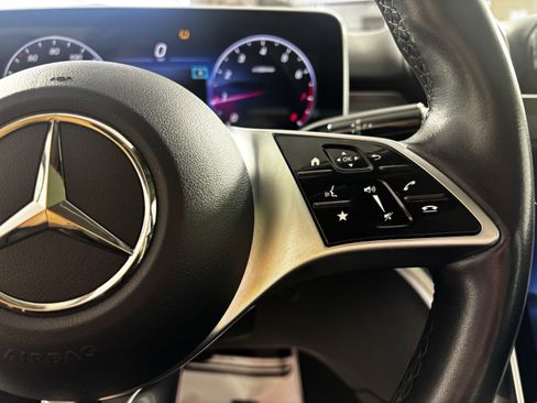 Used 2023 Mercedes-Benz C 300 Sedan image 9